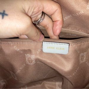 Anne Klein purse- no longer need